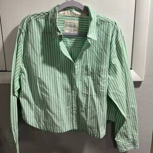 American Eagle Cropped Button-Up